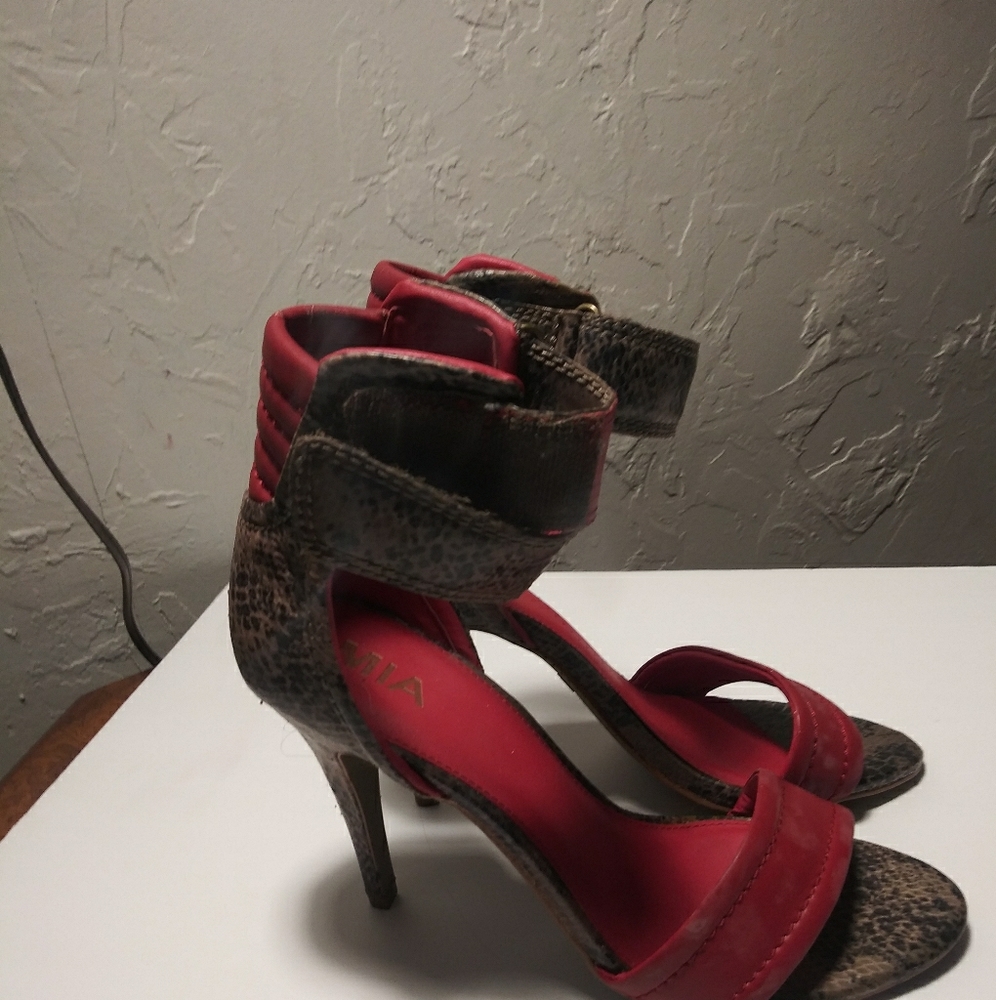 Mia high heel shoes